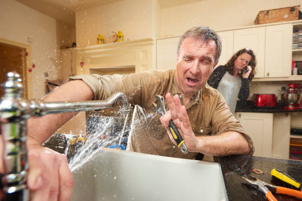 Best Emergency water damage restoration  in Meadowbrook, CA